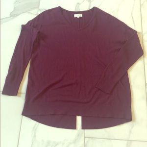 Burgundy v neck sweater by Lou&Grey size small